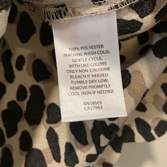 NWOT Halogen Scalloped Cheetah Print Camisole Tank Sz Medium - Picture 4 of 5